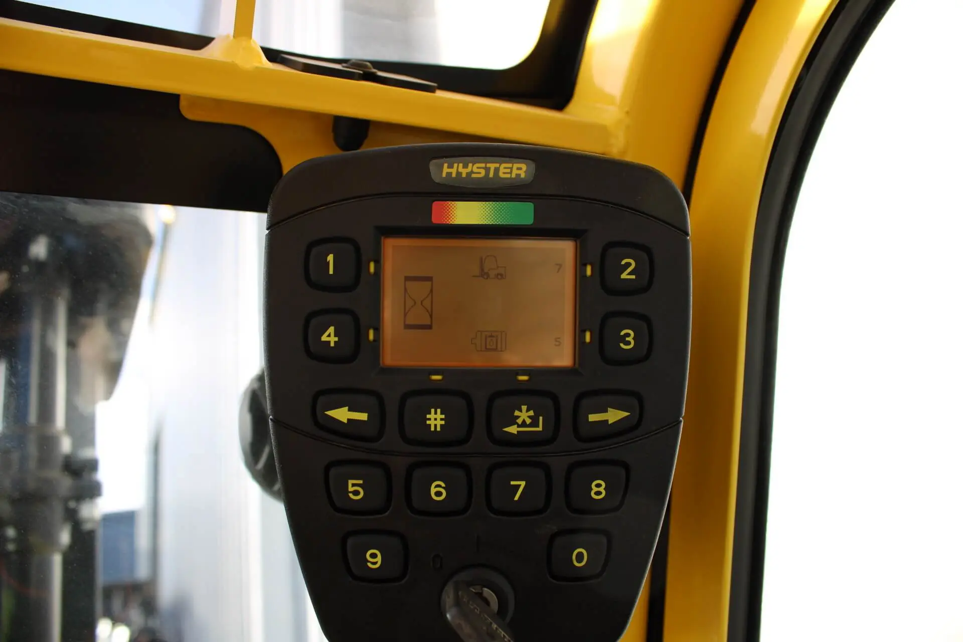 Hyster J2.0XN control