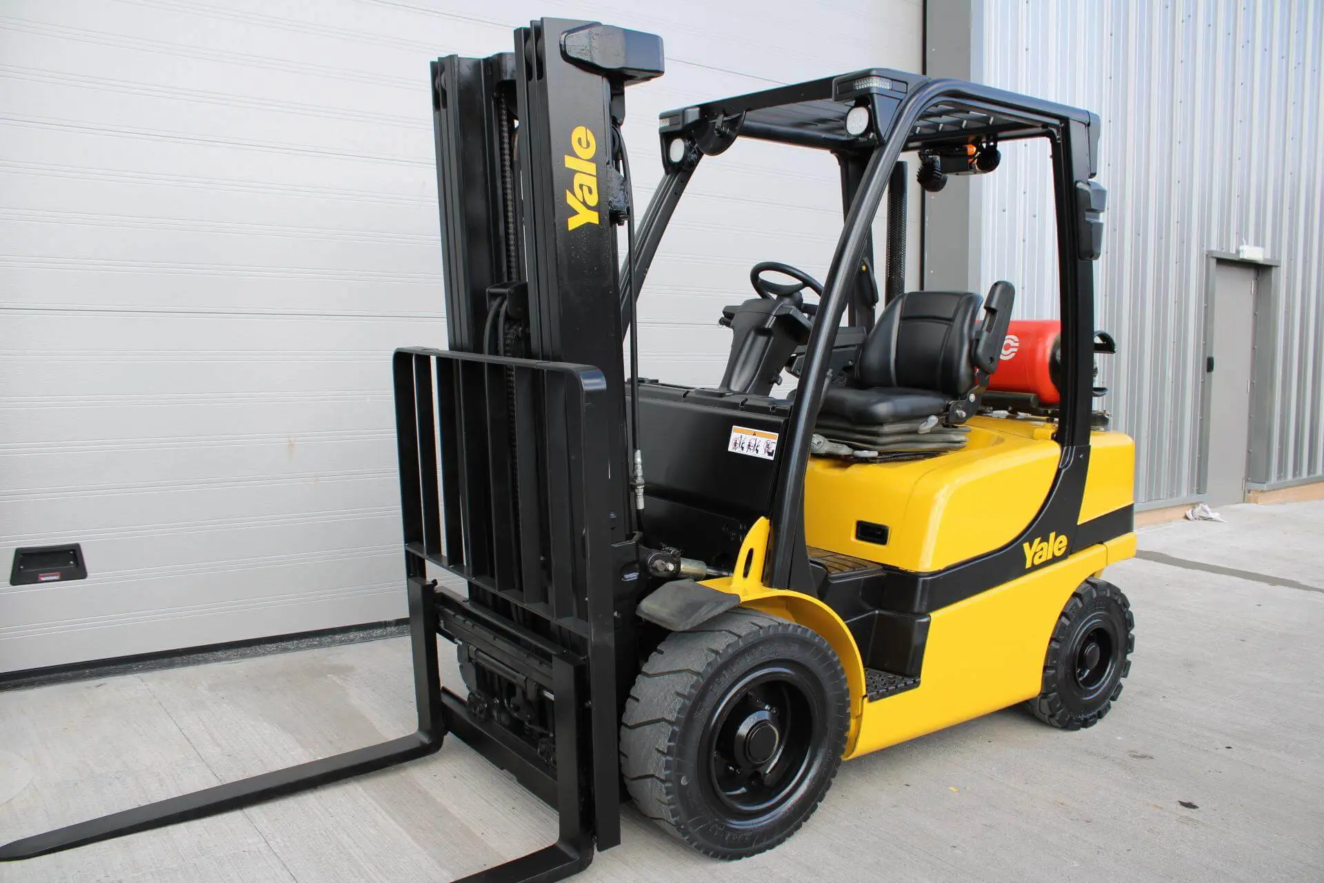 Yale GDP25VX Forklift