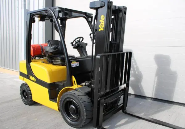 Yale GDP25VX Forklift
