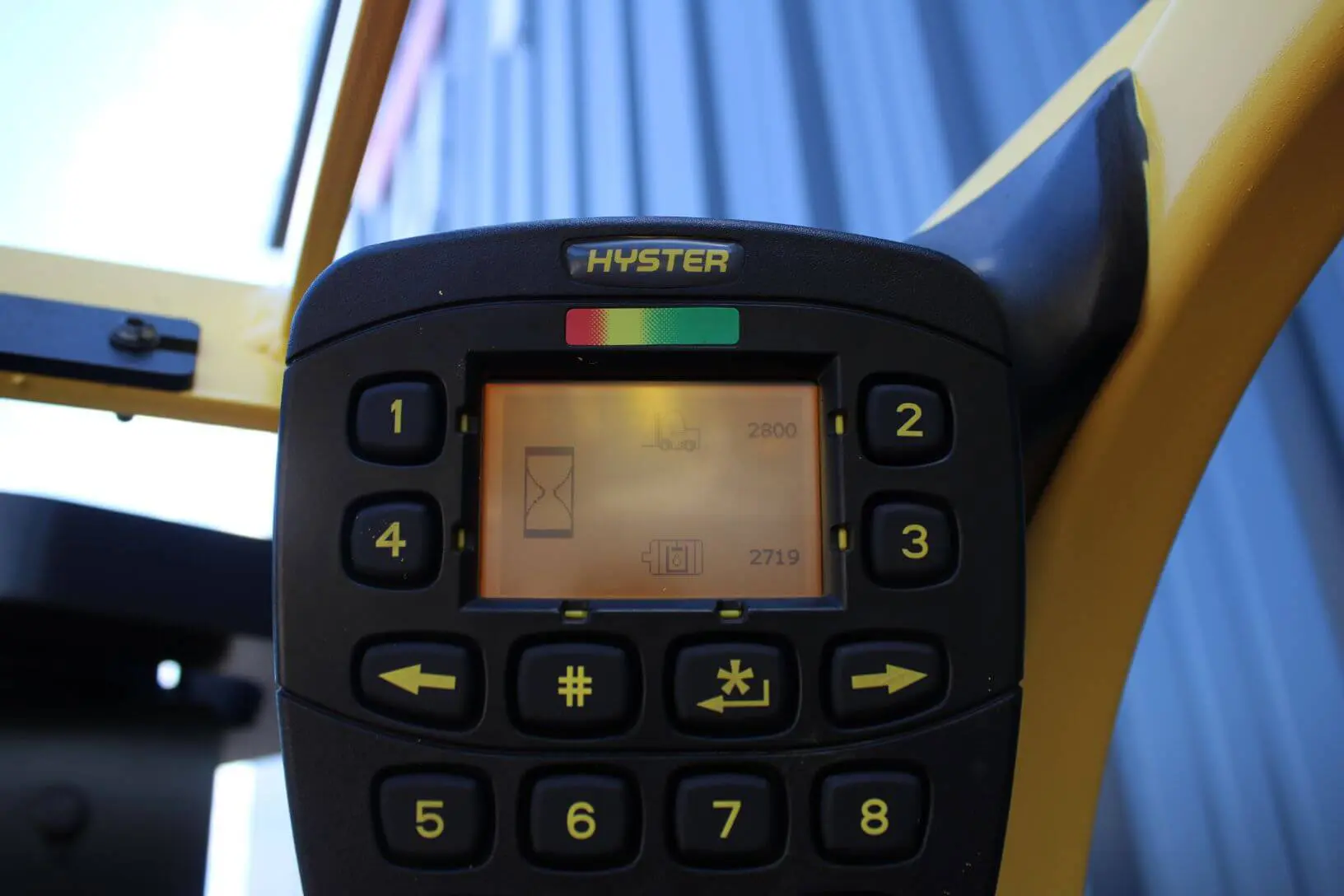 HYSTER D203802235P - 8