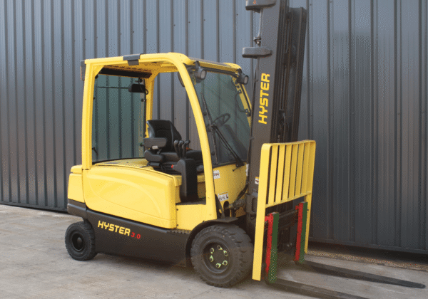 HYSTER J3.0XN Electric Forklift